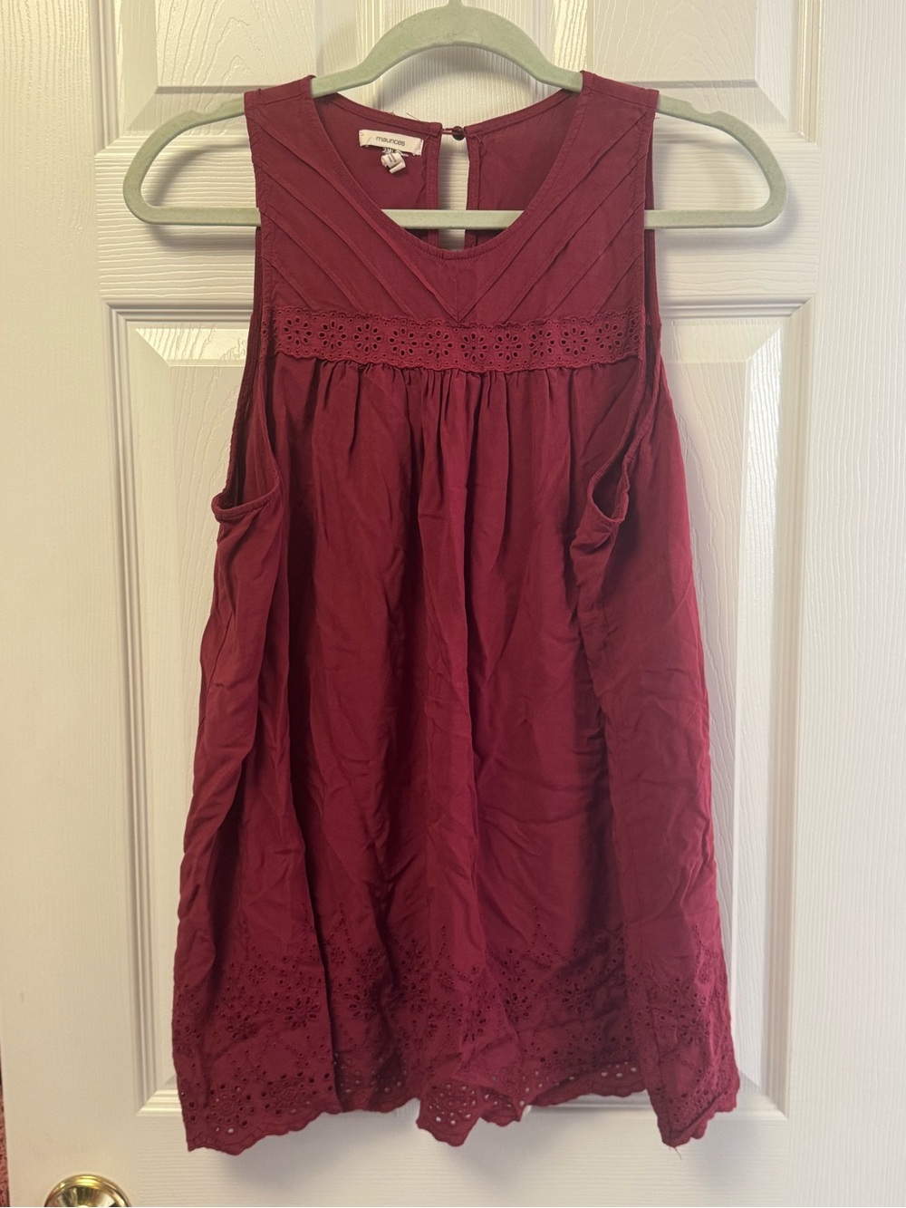 Maurices Sleeveless Eyelet Tunic in Wine sz xxl